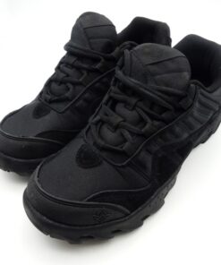 schwarze schuhe