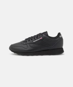 schwarze schuhe
