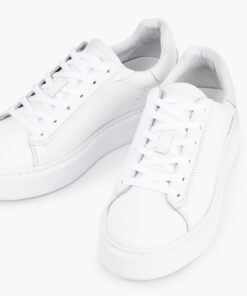 weiße schuhe